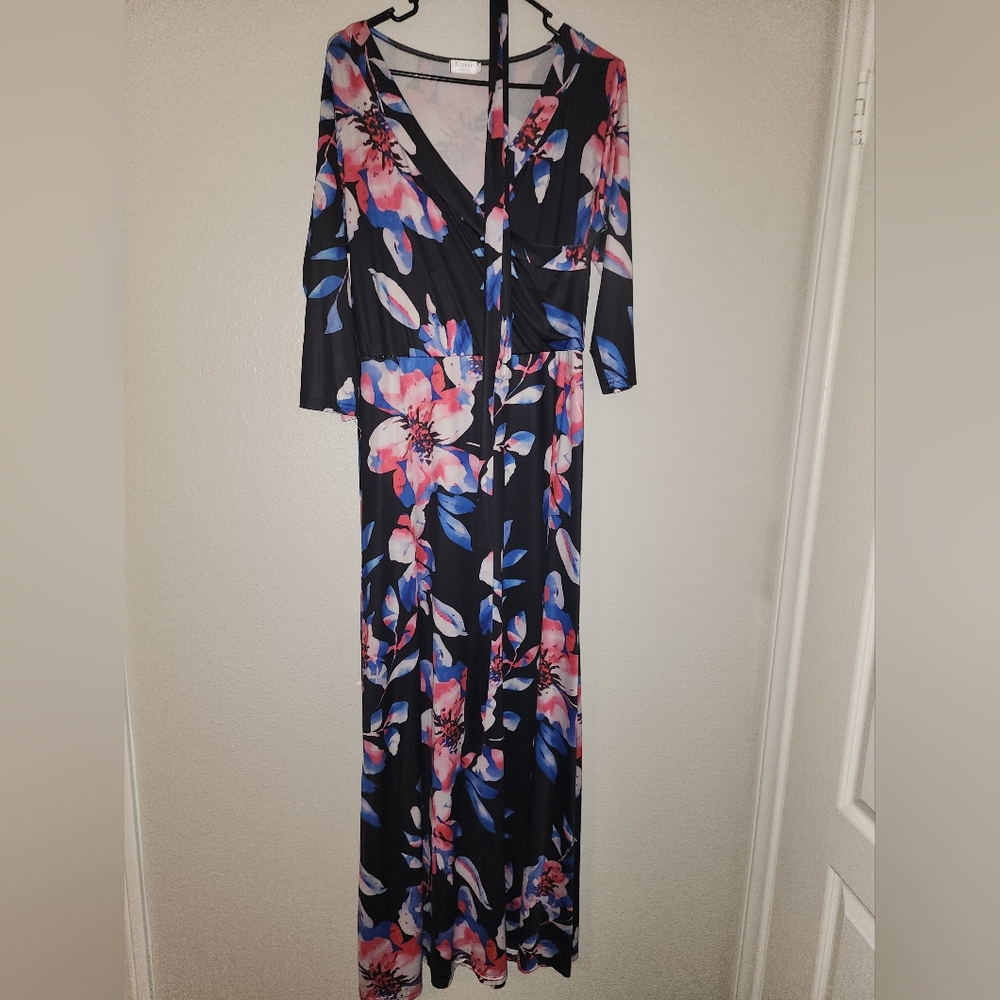 Floral Maxi Dress in Black and Pink